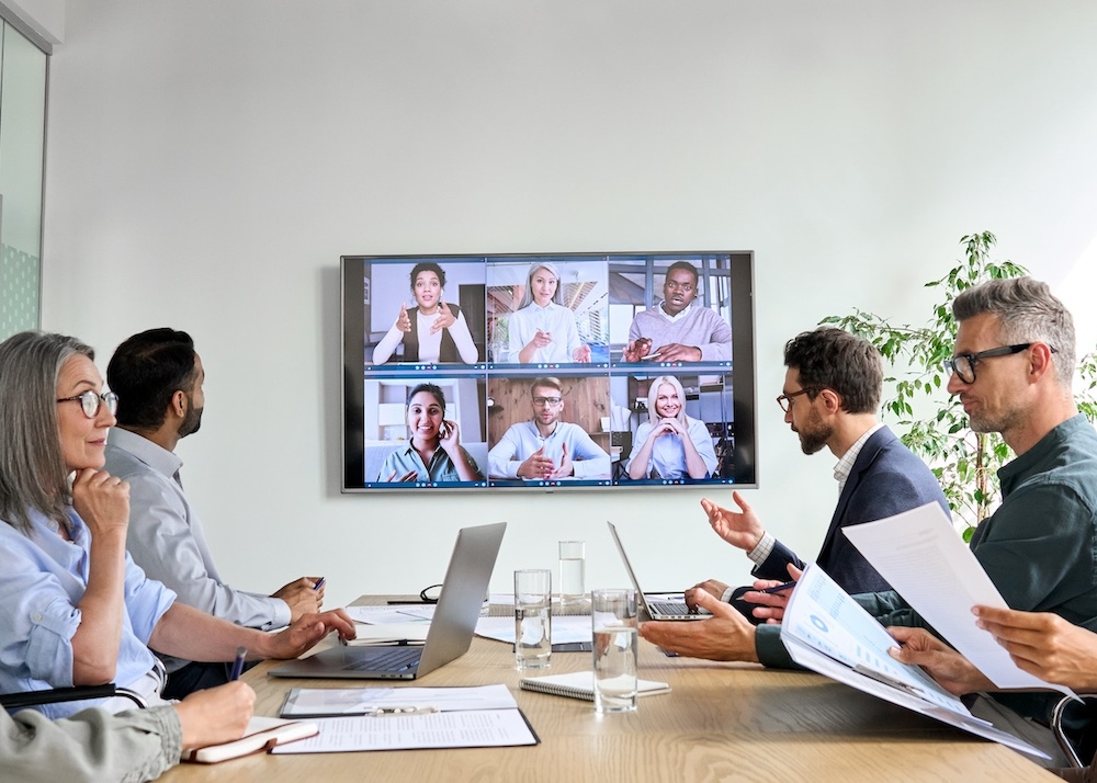 Office,Blur,Meeting,Room,Blurred,Background,Of,Blurry,Boardroom,Presentation Managed Services Event